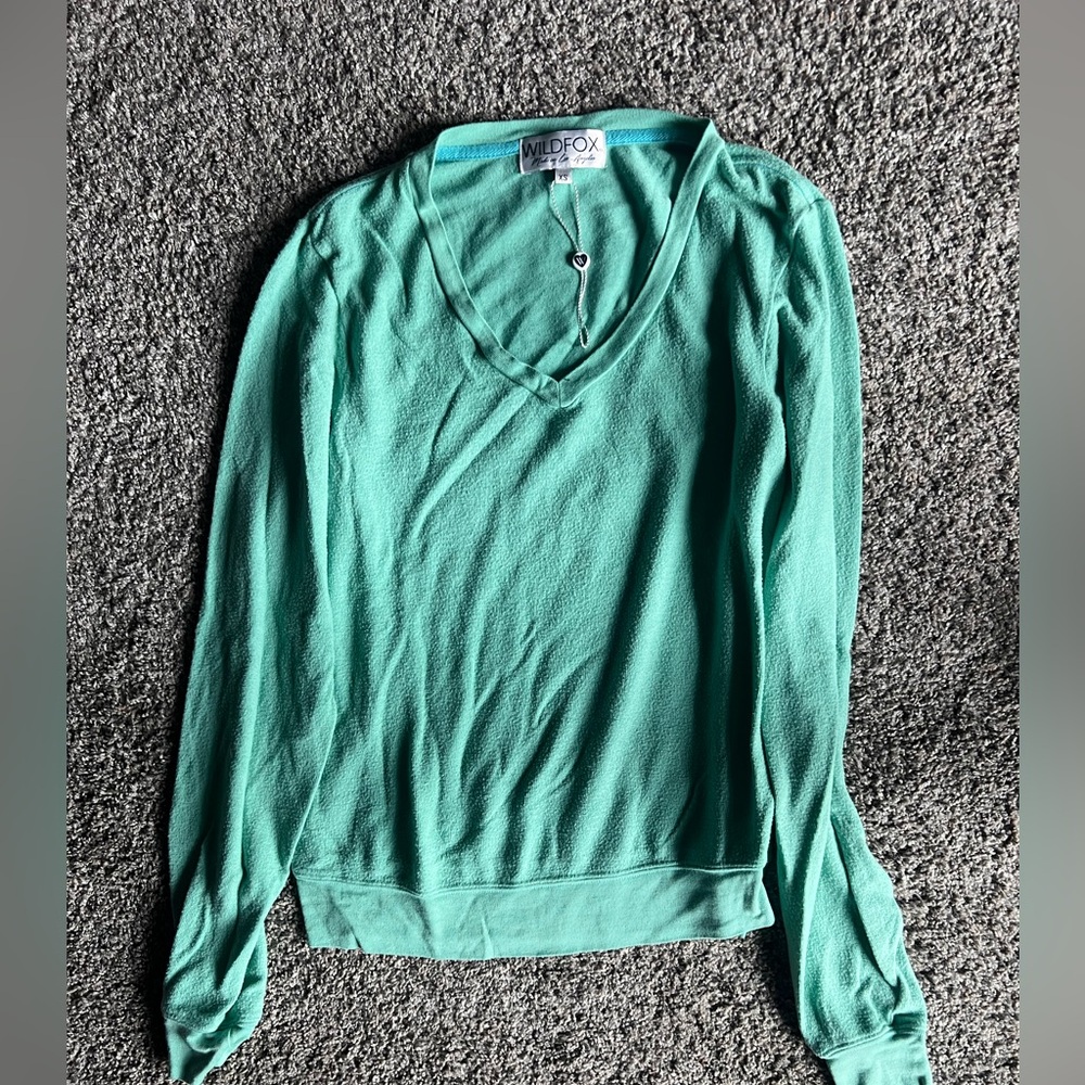 Wildfox Mint Green V-Neck Lightweight Pullover